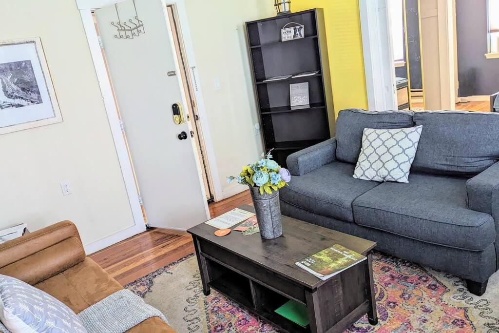 קומברלנד Escape On Hambright'S Alley! Walk 2 Everything! Cyclists Welcome! 1St Fl Unit A מראה חיצוני תמונה